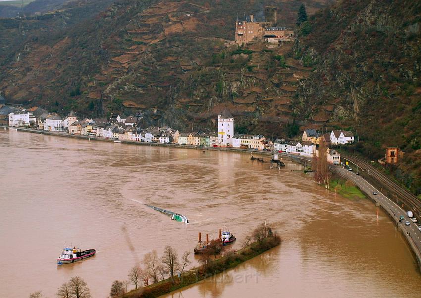 Schiff gesunken St Goarhausen Loreley P071.jpg